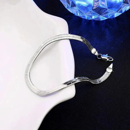 925er Silberarmband aus Frankreich mit geometrischem Design und 4 mm Zirkonia